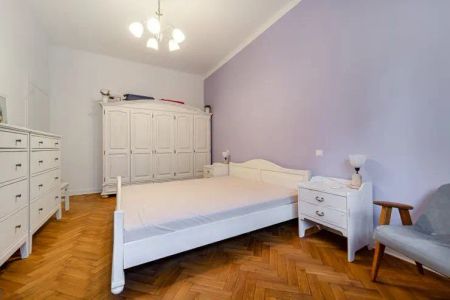 Radna, elegancka kamienica - Photo 3