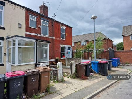 2 bedroom terraced house to rent - Photo 4