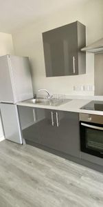 East Street - Photo 3