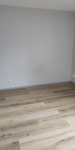 Location Appartement 2 pièces 45m² CLERES 76690 - Photo 4