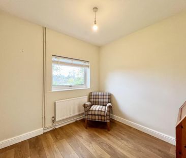 2 bedroom semi-detached bungalow to rent - Photo 3