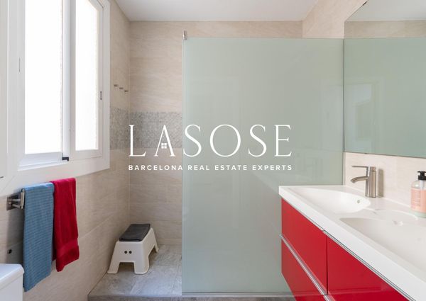 Apartment 63m² with terrace to rent in Dreta de l'Eixample, Barcelona