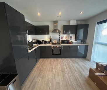 2 bedroom apartment to rent - Photo 3