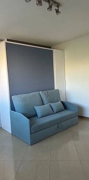 ST LAURENT DU VAR - GARE - STUDIO MEUBLE - - Photo 1