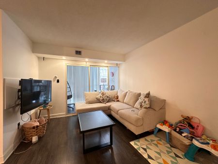 For Lease - 265 Enfield Place Unit# 402, Mississauga, Ontario - Photo 2