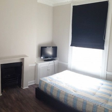 Large Room in Prime Location WC1H 9EW - Photo 1