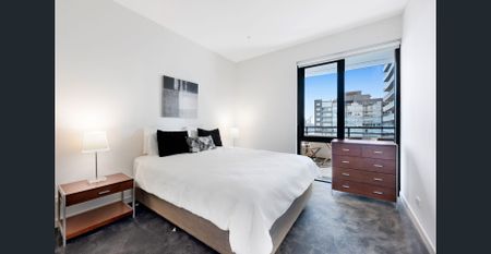 "Clarendon Towers" - FULLY FURNISHED - Photo 4