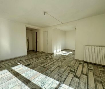 Location appartement Marseille 7ème (13007) - Photo 2