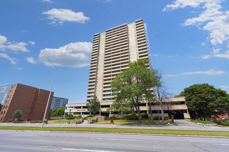 Bromley Square - Photo 4