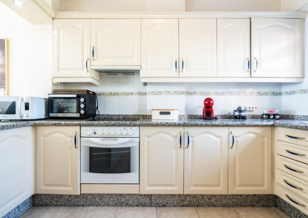 Apartamento con terraza y vistas en Los Cristianos – 0067-04600