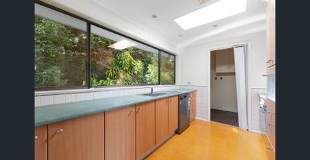 Peaceful Living with Bush Outlooks - Photo 4