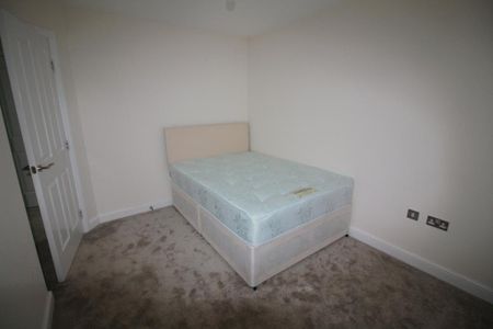 2 bedroom detached house to rent - Photo 3