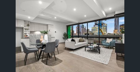 Prestige and Convenience in the Heart of Melbourne - Photo 2