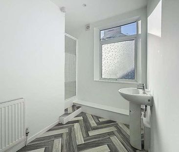 Taylor Street, May Bank, Newcastle Under Lyme, ST5 - Photo 6