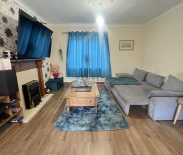 Lowestoft Road - Photo 5