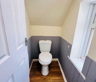 2 bedroom semi-detached house to rent - Photo 5
