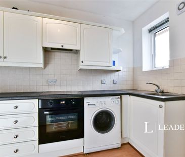2 bedroom apartment to rent Hyde Road, M18 - Photo 6