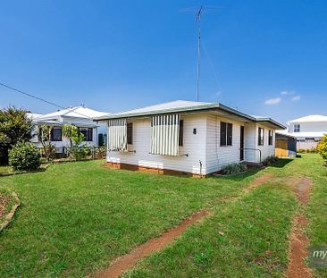 Room 3/8 Ranfurly Street, Newtown - Photo 3