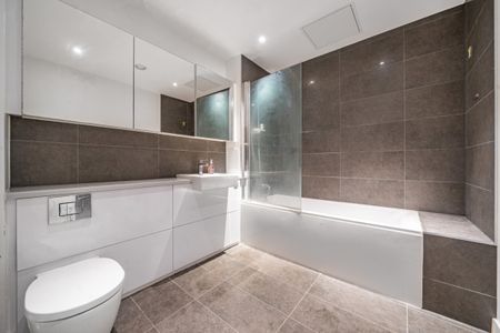 91 Goldhawk Road, Shepherd'S Bush, W12 - Photo 4