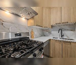 4 Bed 3 Bath Dbl Garage Home Beaumont - Photo 4