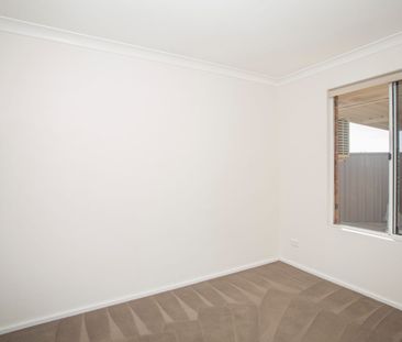 3 x 1 home in great location close to schools and beaches! - Photo 5