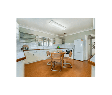 ROOM FOR RENT IN SHARE HOUSE - AVAILABLE NOW - Photo 2