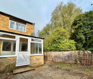 2 bedroom end of terrace house to rent - Photo 2