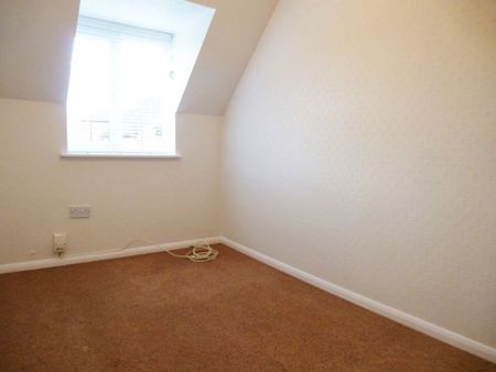 A 2 Bedroom House in Churchdown GL3 1LA - Photo 4