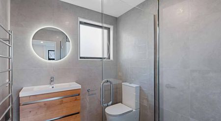 Fantastic living in St Albans - Photo 4