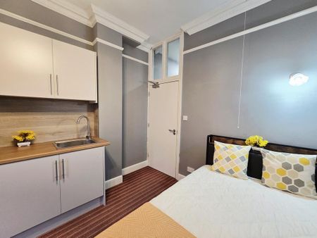 1 bedroom in a house share to rent - Photo 5