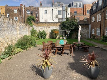 1 Bed Flat, Abbey Court, SE17 - Photo 2