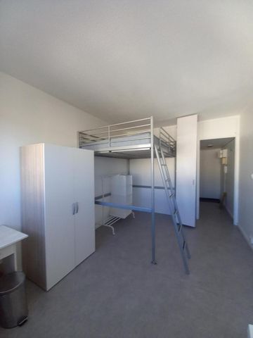 Location Appartement 1 pièce 19m² BORDEAUX 33000 - Photo 2