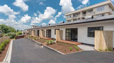 Great CBD location close to Hospital - Photo 2