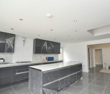 Semi-detached house to rent on - Photo 5