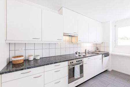 Modern ground floor apartment with seating - Foto 3
