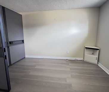 For Lease - 210 Jacey Ann Drive, Richmond Hill, Ontario - Photo 2