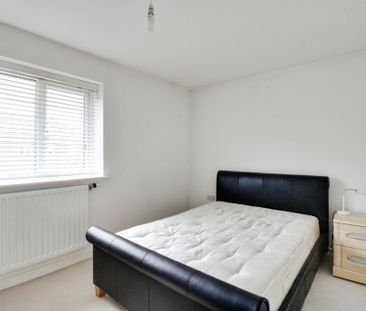 2 bedroom semi-detached house to rent - Photo 3