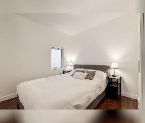 3 Bed 1 Bath Upper Suite Mount Pleasant Calgary - Photo 1