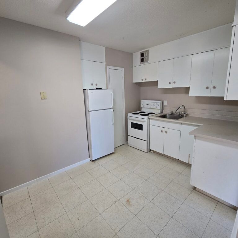 405 Rae Street, Regina - Photo 1