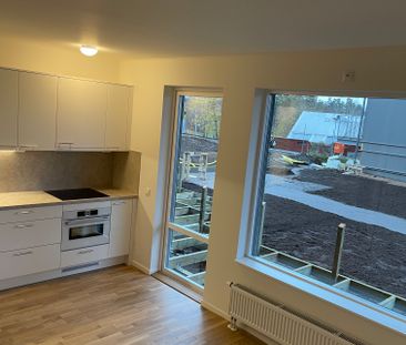 Snödroppsgränd, Hässelby - Photo 2