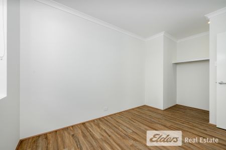 12 Tavistock Street - Photo 2