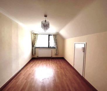 Y Llwyn, Coedcae, Llanelli, SA15 1JT - Photo 1