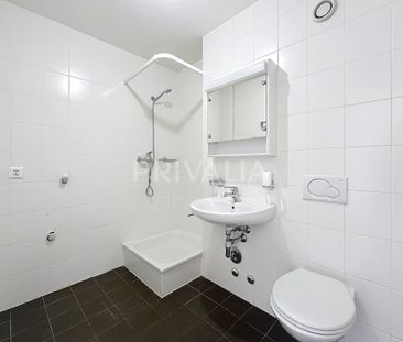 Superbe attique à proximité des Organisations Internationales - Photo 4