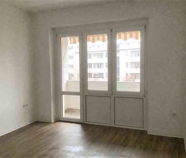 Schöne familienfreundliche 3-Zimmer-Wohnung mit Balkon! - Photo 2