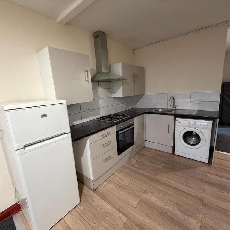 1 bedroom house to rent - Photo 1