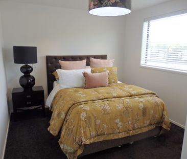 Leamington - Two Bedrooms + Office - Photo 2