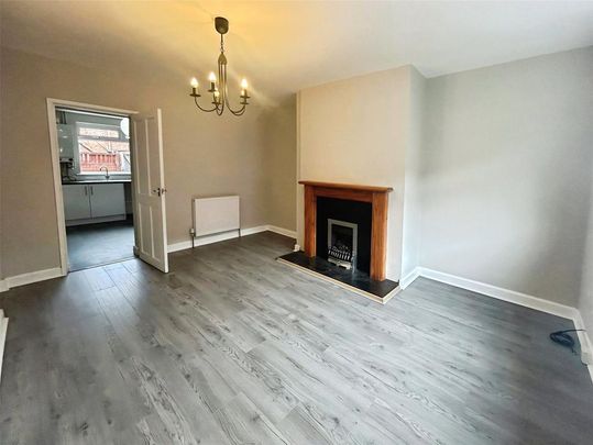 2 bedroom terraced house to rent - Photo 1
