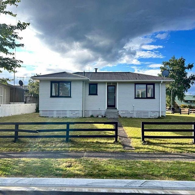 Charming Two Bedroom Home In Turangi - Photo 1