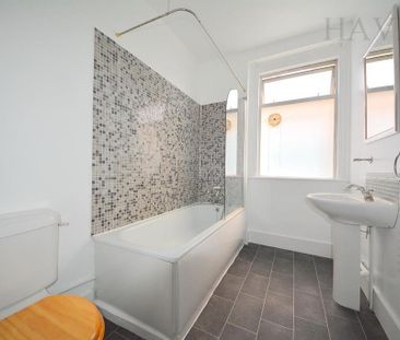 2 bedroom maisonette to rent - Photo 5