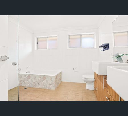 16 Percy St, Greystanes, NSW 2145 - Photo 2